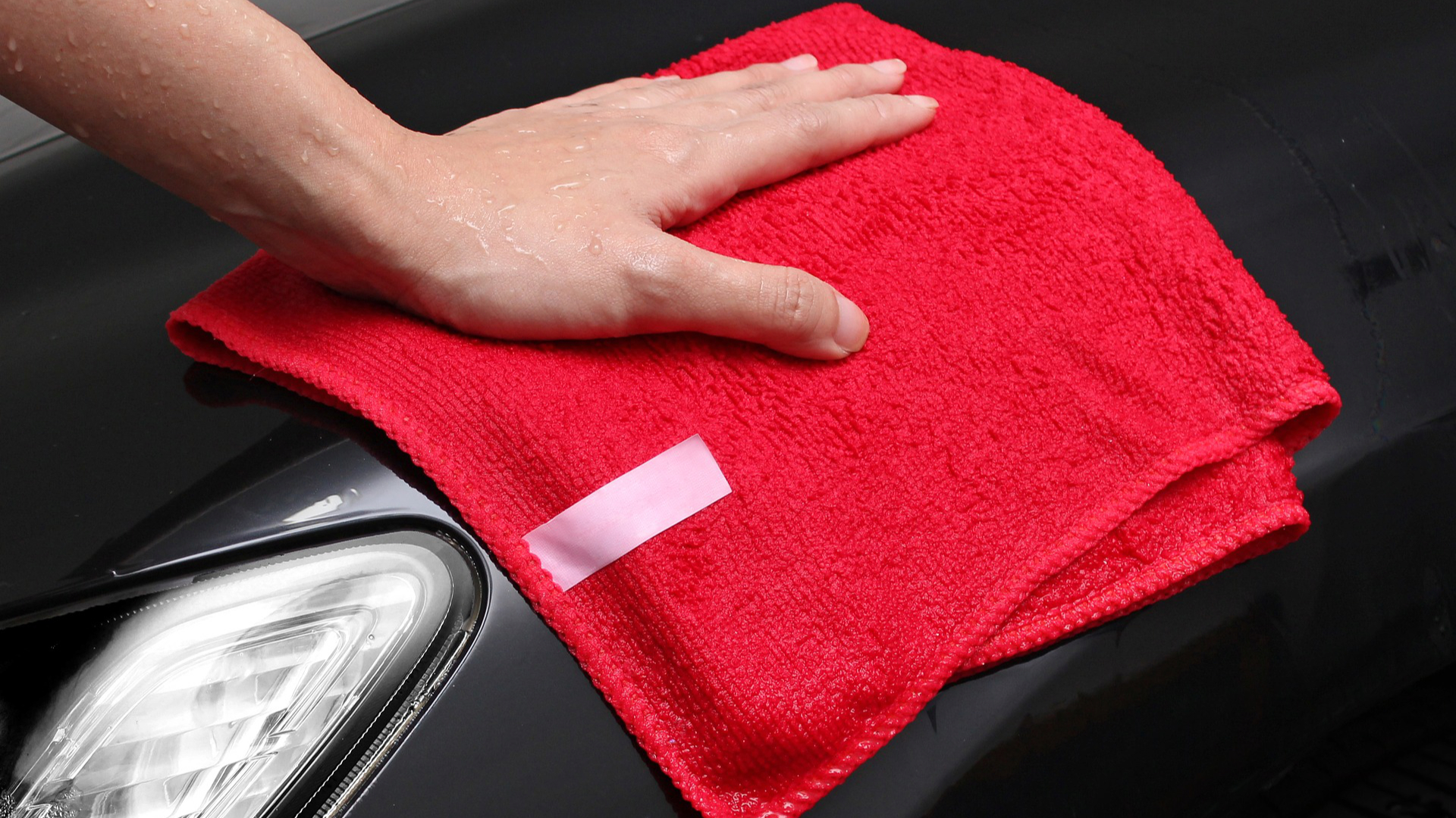 cw wiping car